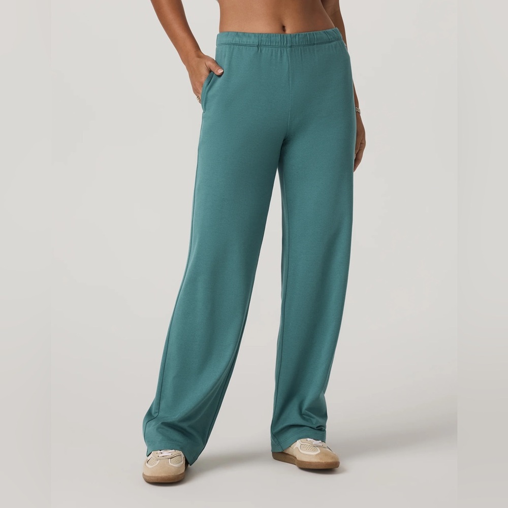 Vuori Teal Green Straight-Leg Pants